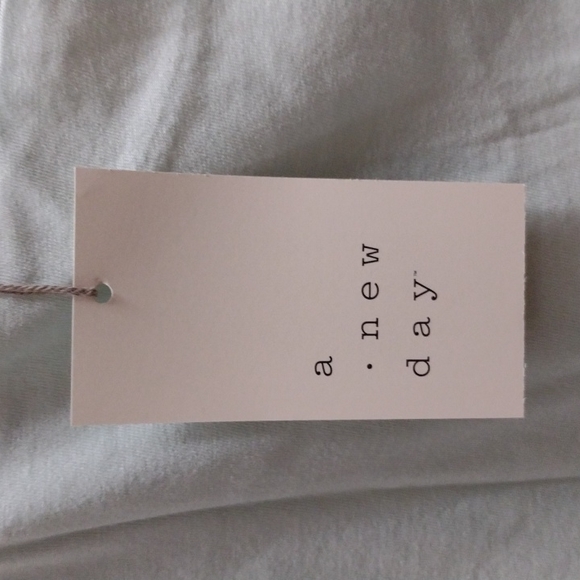 NWT Women's Short Sleeve T-Shirt - a New Day - XXL - Picture 4 of 6